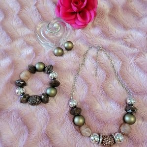 🟡 3 x $22 Bronze Pearls Necklace 3 Pieces